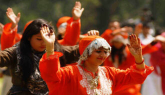 Culture of Kashmir: Traditions, Customs & Festivals